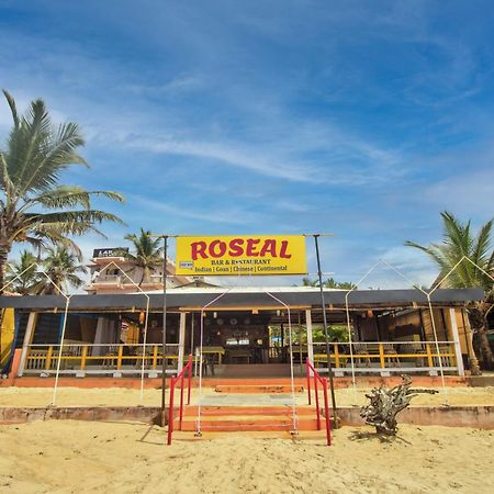 Roseal Beach Front Baga Ngoại thất bức ảnh
