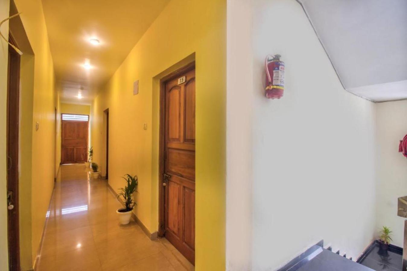 Roseal Beach Front Baga Ngoại thất bức ảnh